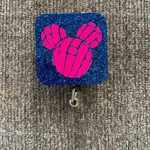 Concha Mouse Head Retractable Name Badge Reel ID Holder